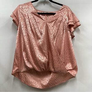 Entro s Shimmering Pink Leopard Blouse flutter sleeve bubble front high low hem